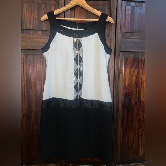 Taylor Black and White Geometric Mini Dress - Picture 1 of 5